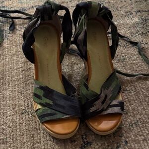 GAP Green and Black Women's Sandals